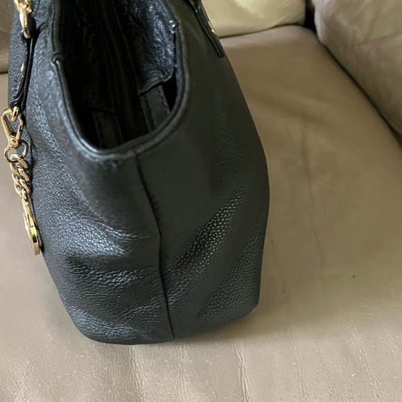 Authentic Micheal Kors bag - Picture 4 of 15